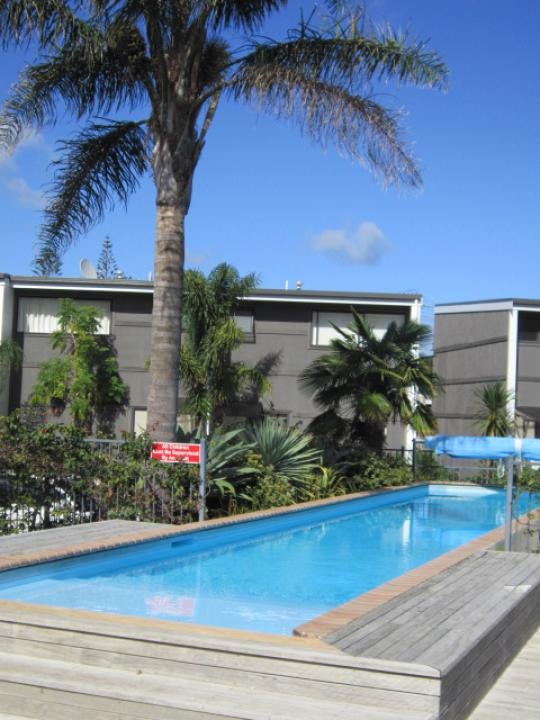 2200773_2.jpg