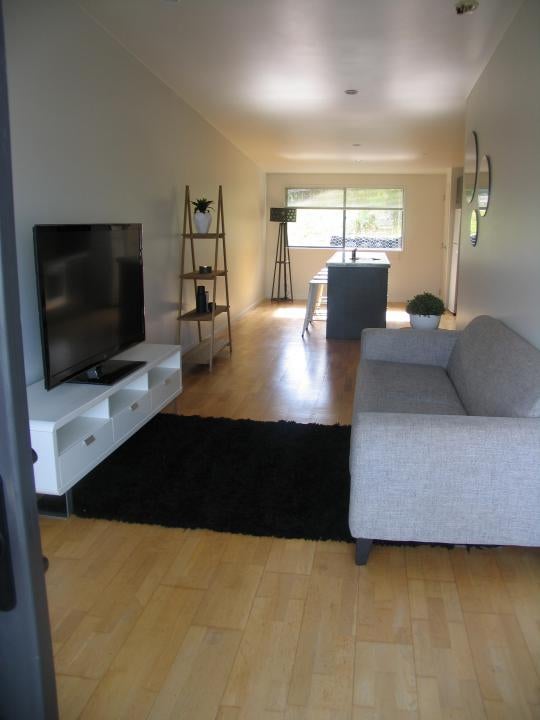 2200773_3.jpg