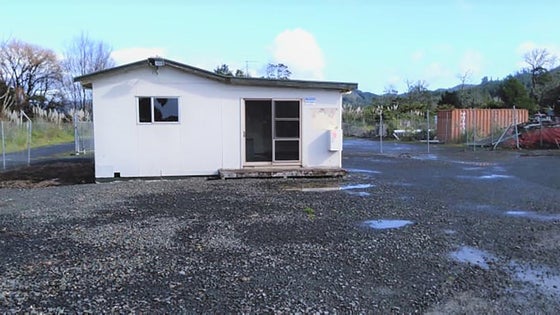 2200847_3.jpg