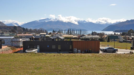 225373_2.jpg