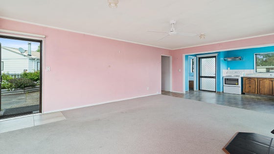 2302389_3.jpg