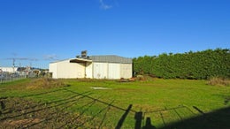 2310608_1.jpg