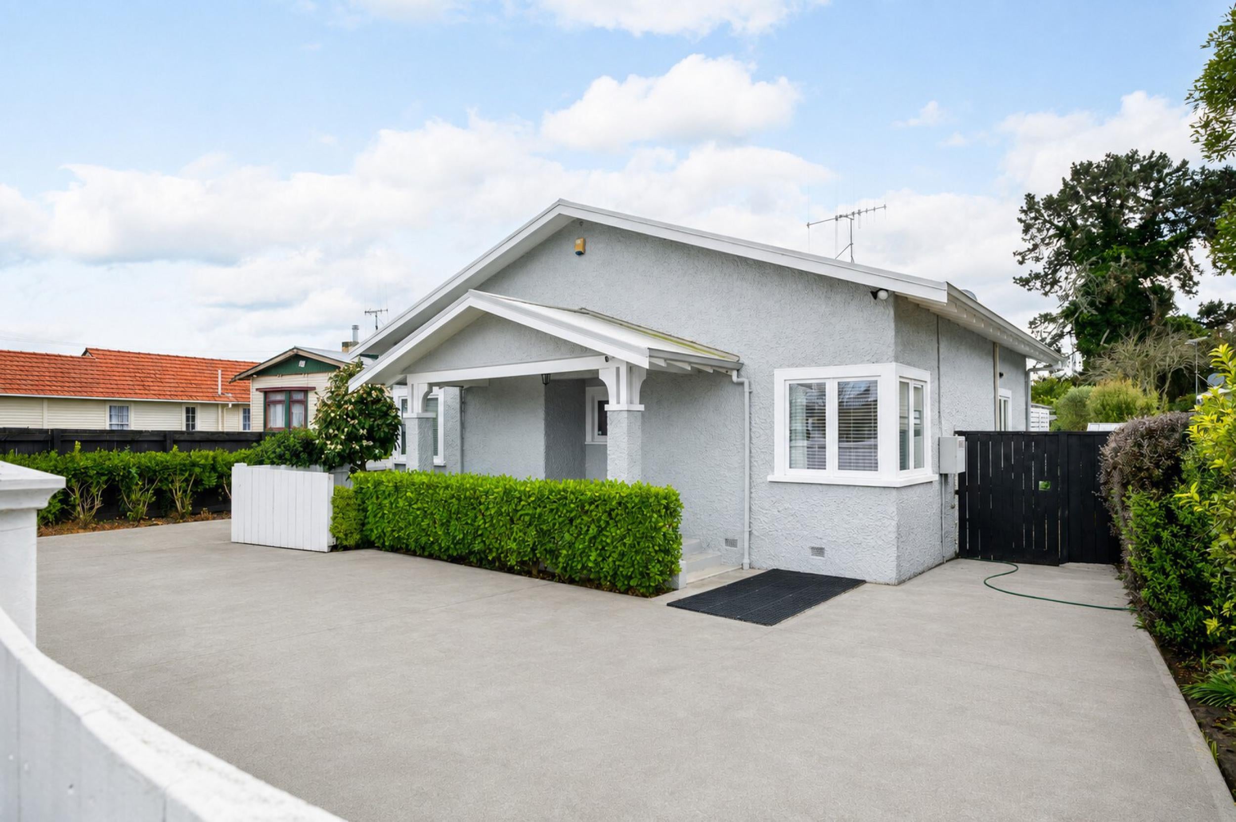 Photo 1 of 49 Boundary Road, Claudelands, Hamilton