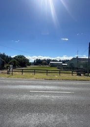 2400813_1.jpg