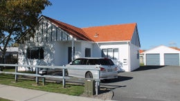 2450579_1.jpg