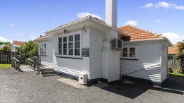 2450611_1.jpg