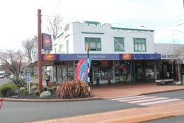 2451366_1.jpg