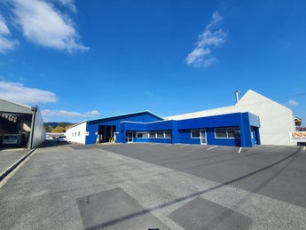 2451729_1.jpg