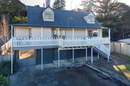 2451757_1.jpg