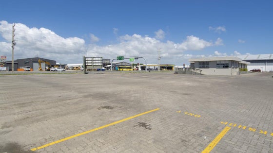 2500248_3.jpg