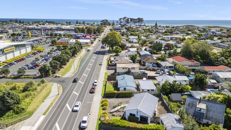 Commercial Asking Price NZ$2,450,000 + GST: Unit 2/42 Gravatt Road,  Papamoa, Tauranga & Surrounds
