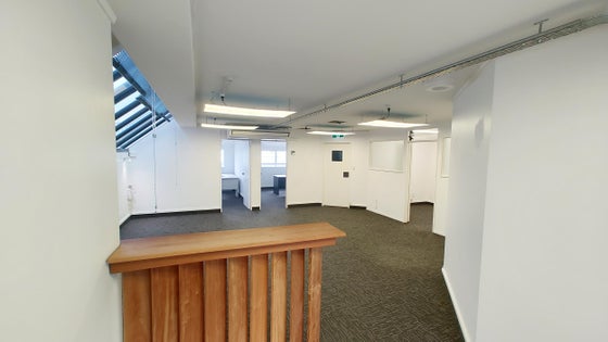 2504617_3.jpg