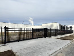 2505777_1.jpg