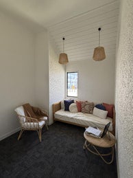 2506072_1.jpg