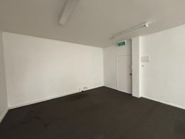 2506080_1.jpg