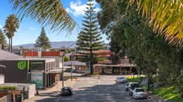 2550798_1.jpg
