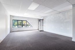 2576942_1.jpg