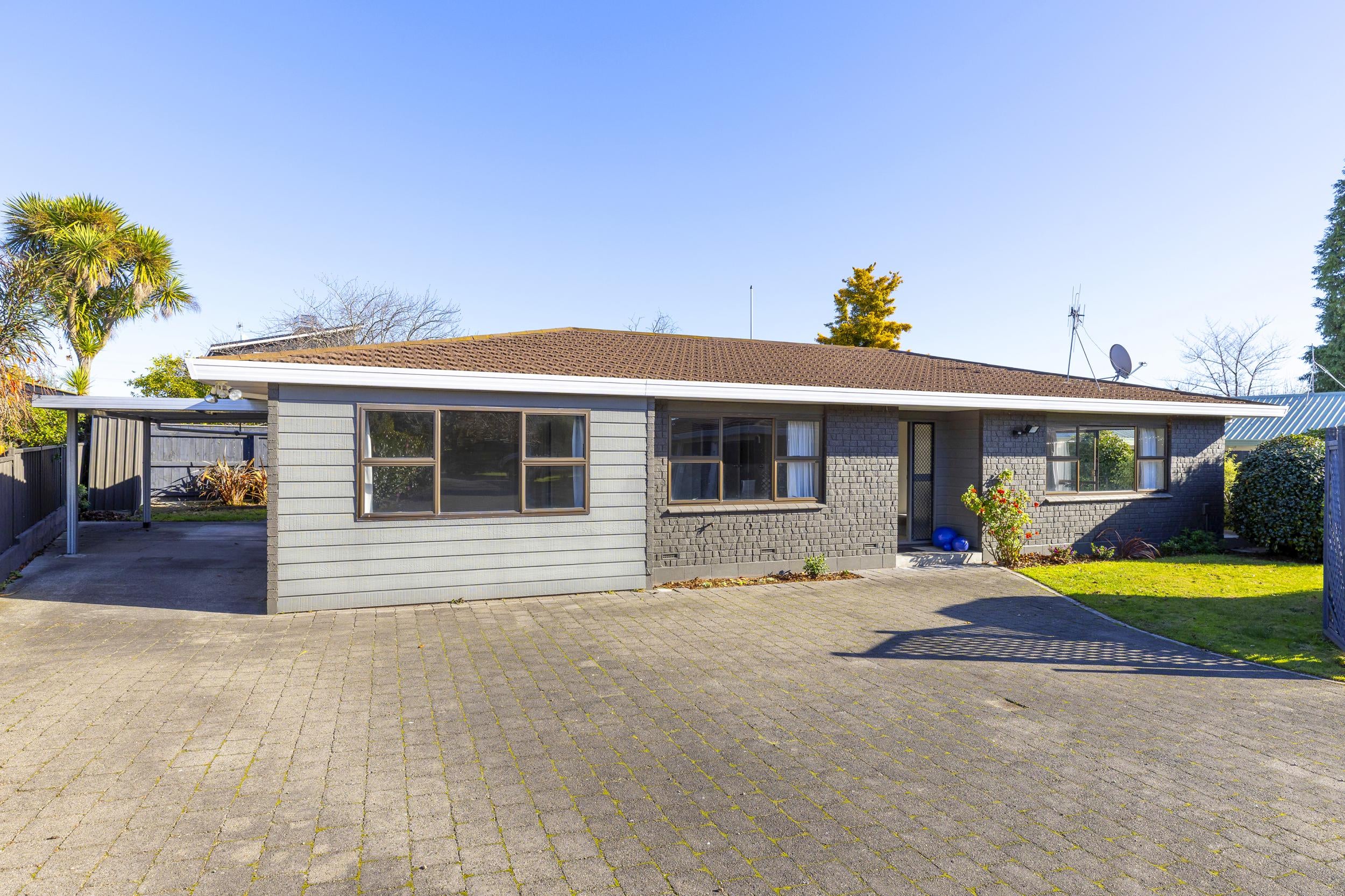 2/7 Kathleen Place, Rainbow Point