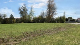 2700247_1.jpg