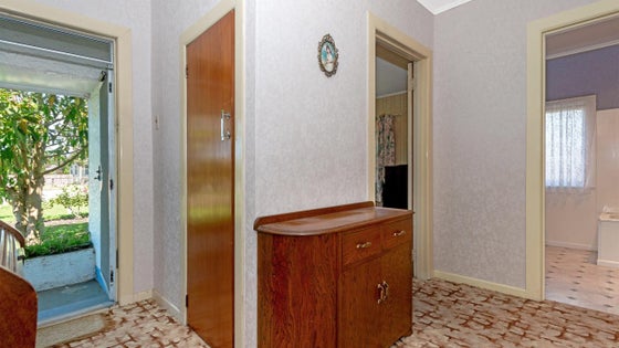 2752383_2.jpg