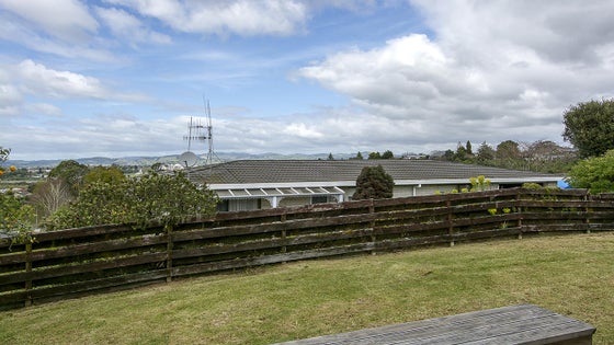 2840852_2.jpg