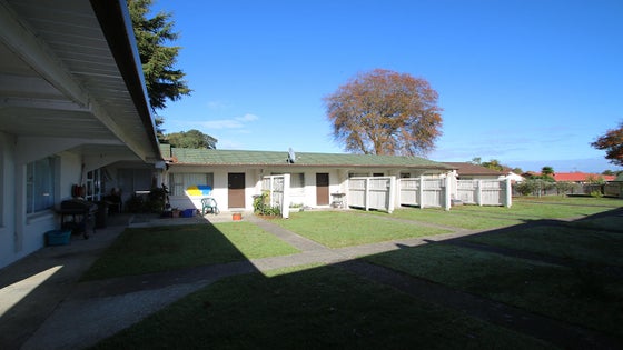 2843061_2.jpg