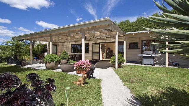 Residential Asking Price NZ$995,000 + GST: 48 Plummers Point Road ...