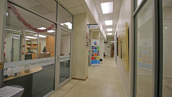 3050390_2.jpg