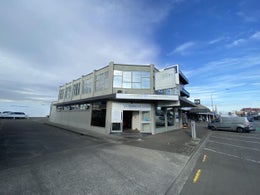 3053327_1.jpg