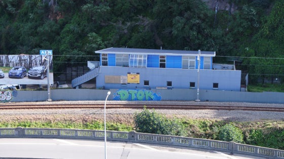 3251762_3.jpg