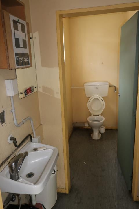 3252781_3.jpg