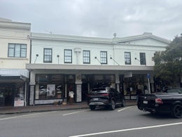 3259843_1.jpg