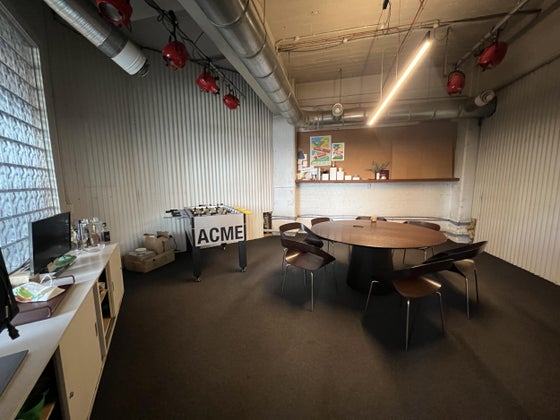 3261710_3.jpg