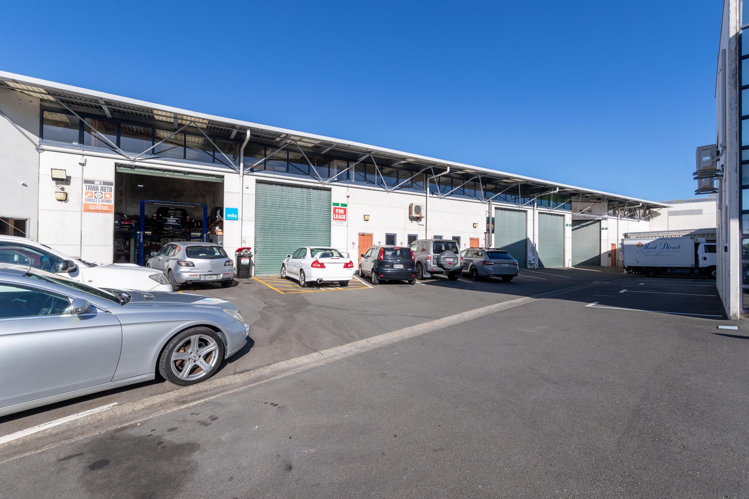 Photo 6 of 98 Main Road, Tawa, Wellington