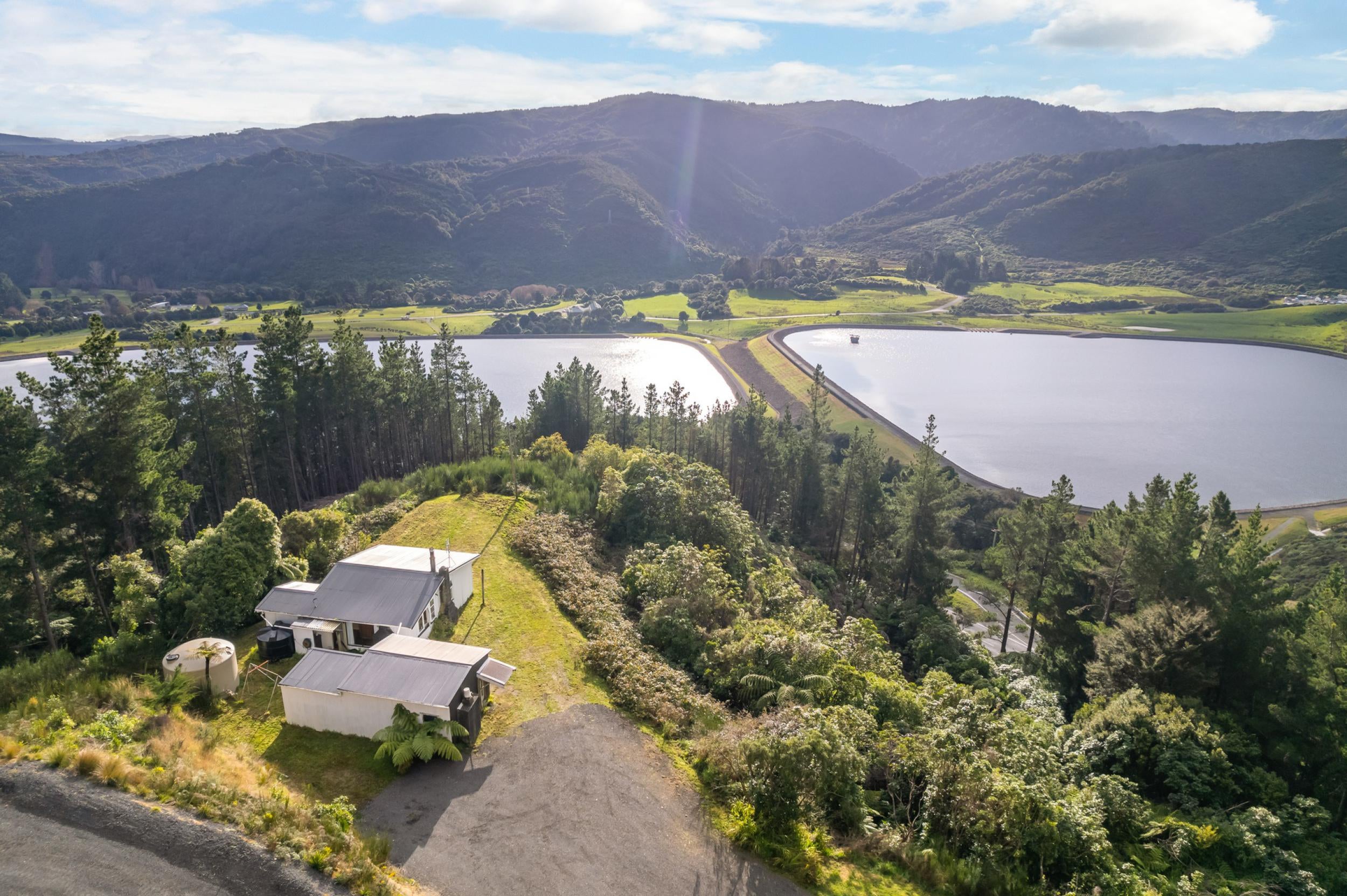 Photo 2 of 1220 State Highway 2, Kaitoke, Upper Hutt