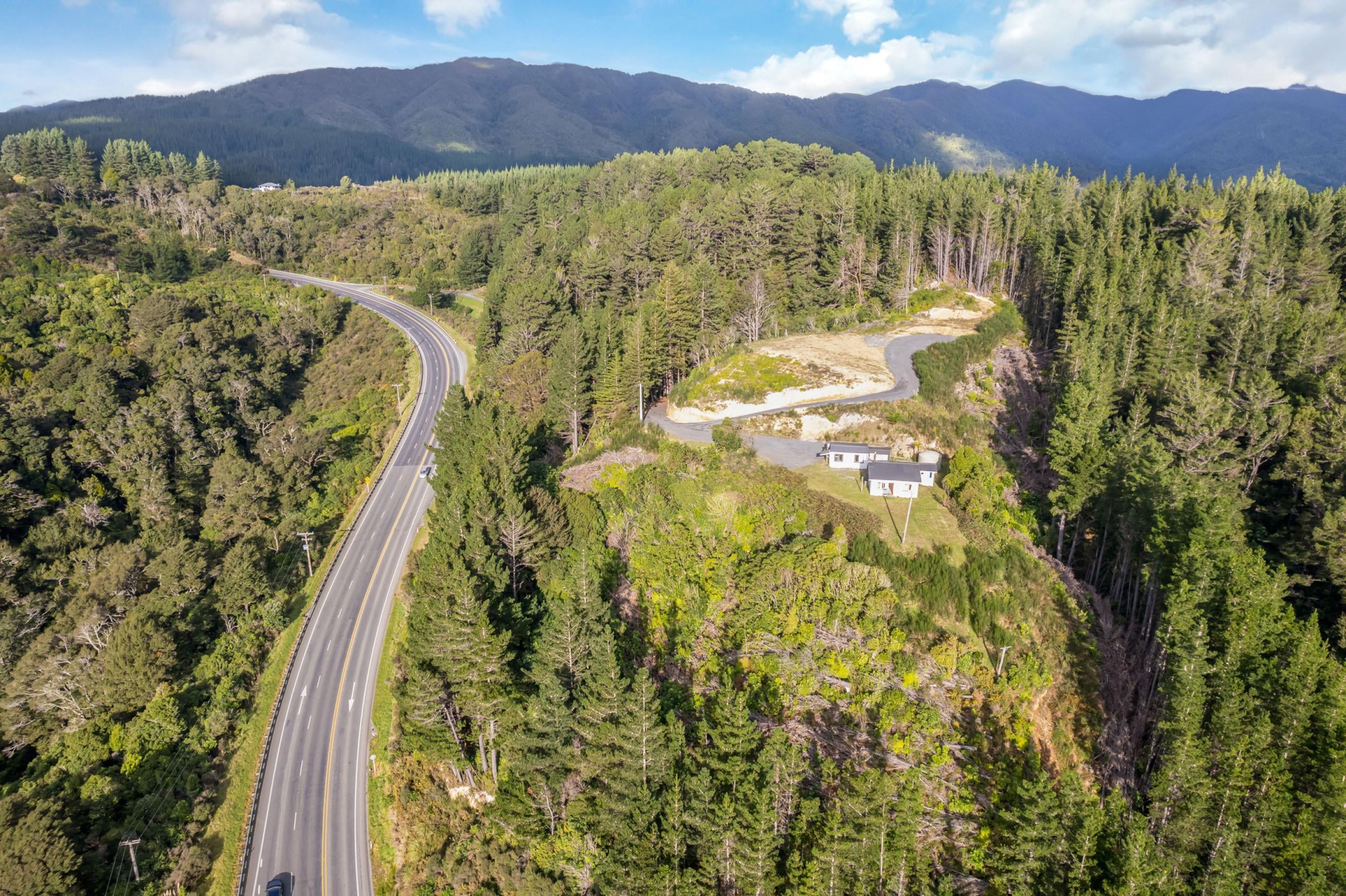 Photo 9 of 1220 State Highway 2, Kaitoke, Upper Hutt