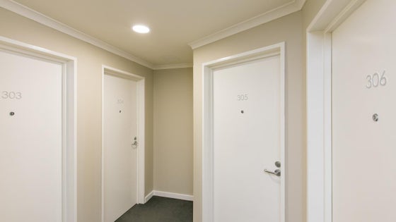 3300613_2.jpg