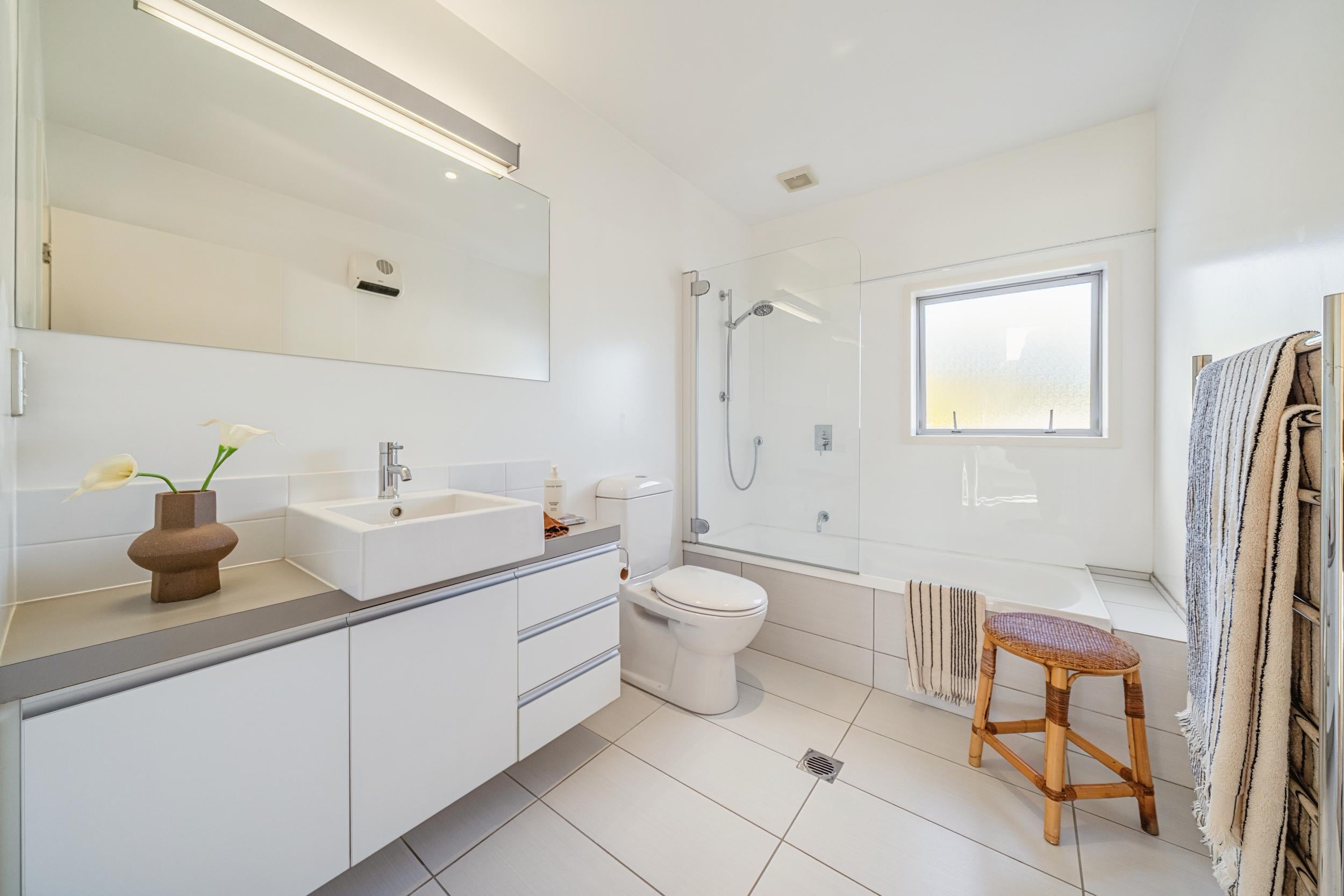 Photo 17 of 70 Saddleback Grove, Karori, Wellington