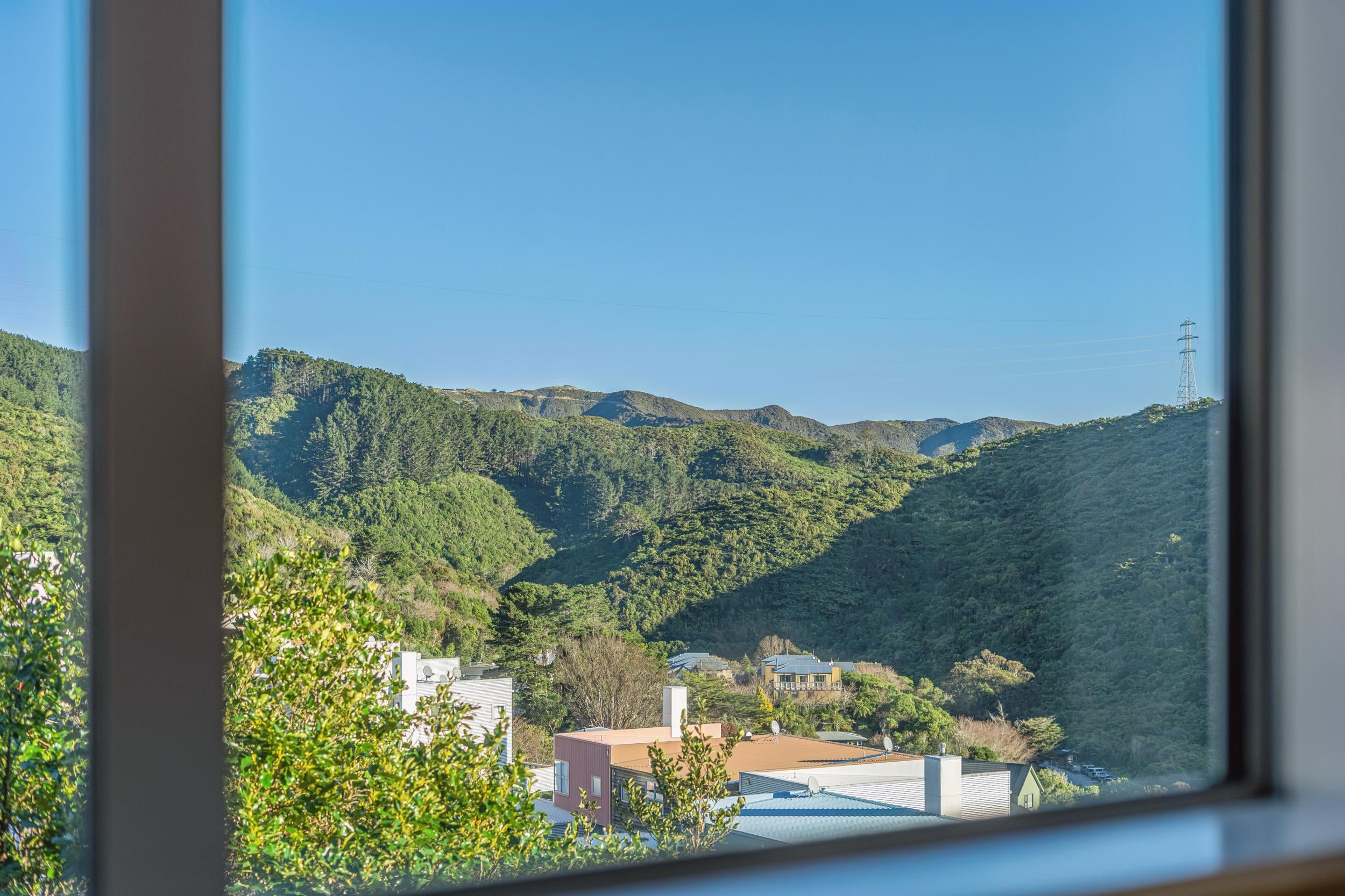 Photo 8 of 70 Saddleback Grove, Karori, Wellington