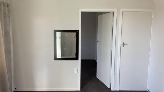 4002806_2.jpg