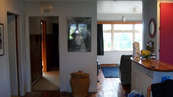 4050136_2.jpg