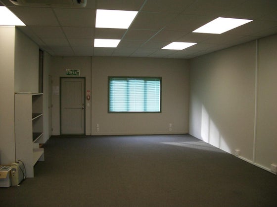 405084_3.jpg