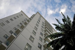 4102523_1.jpg