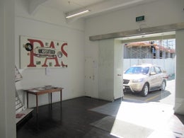 4106005_1.jpg