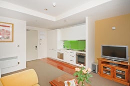 411580_1.jpg