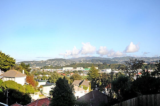 411676_2.jpg