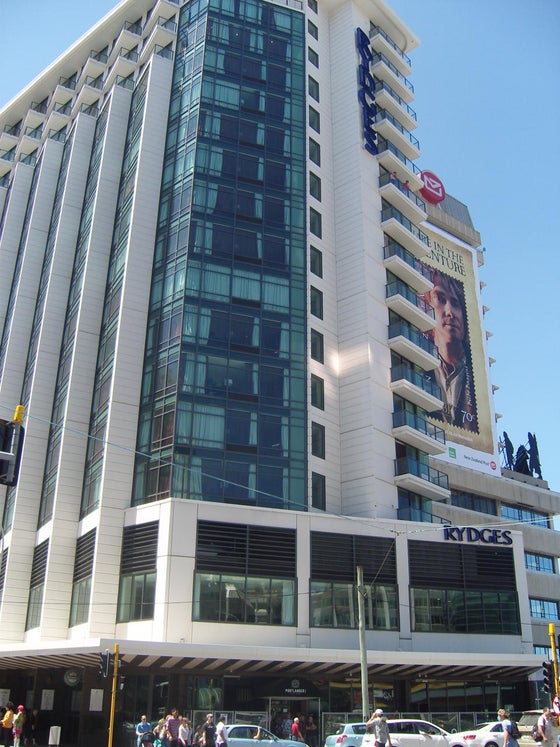 411874_2.jpg