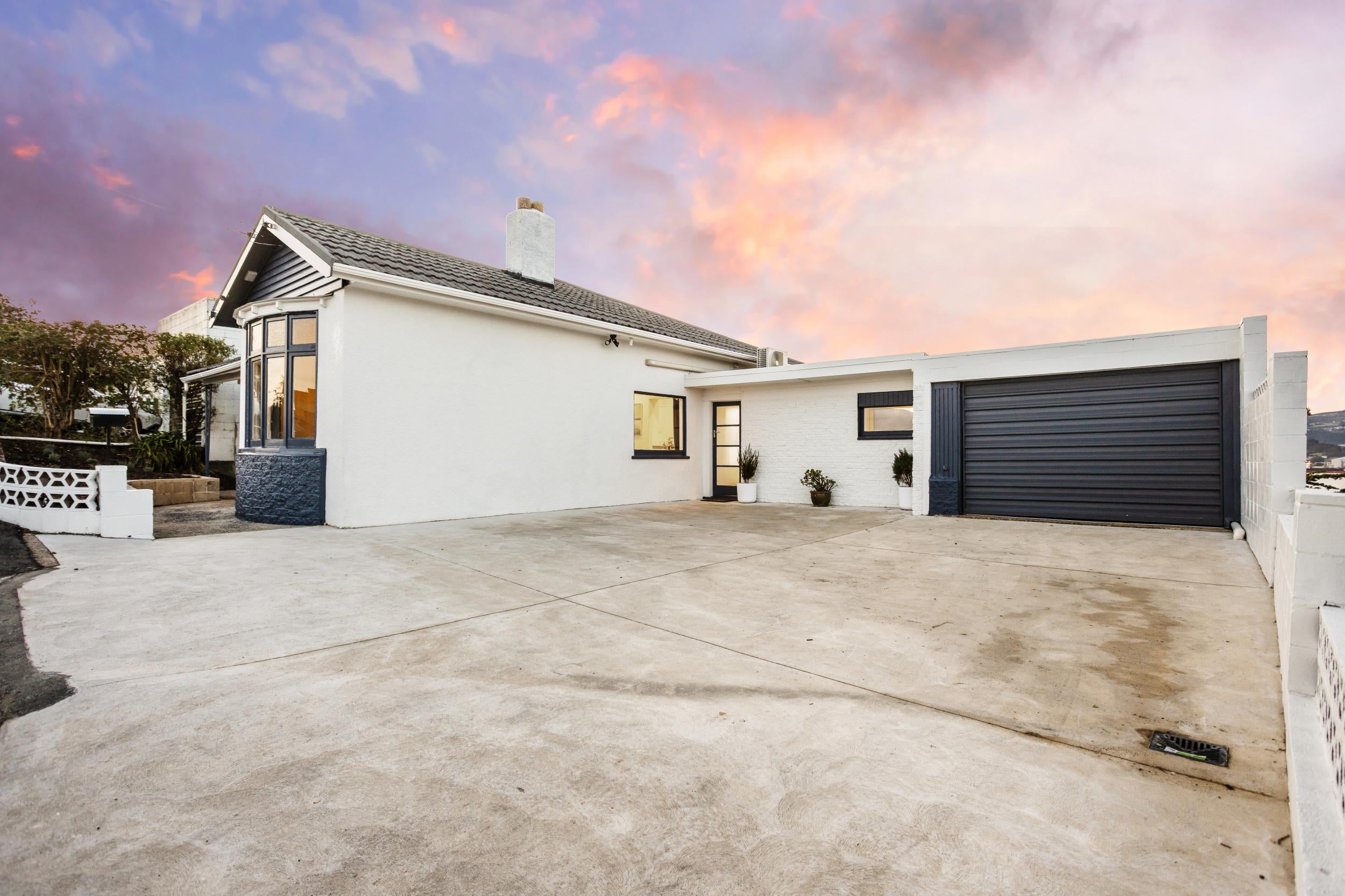 Photo 8 of 93 Moana Crescent, Musselburgh, Dunedin