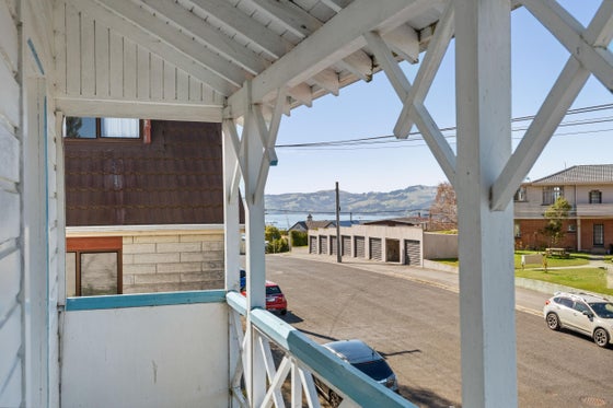 4604088_2.jpg