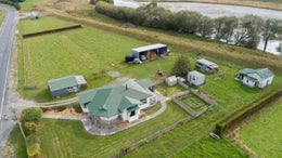 4700272_1.jpg